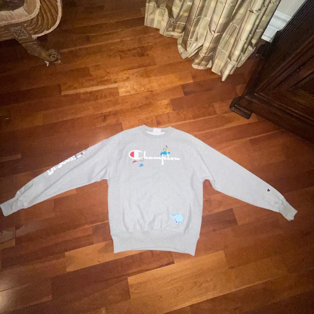 Champion x Dr Seuss Sweatshirt - Size SMALL